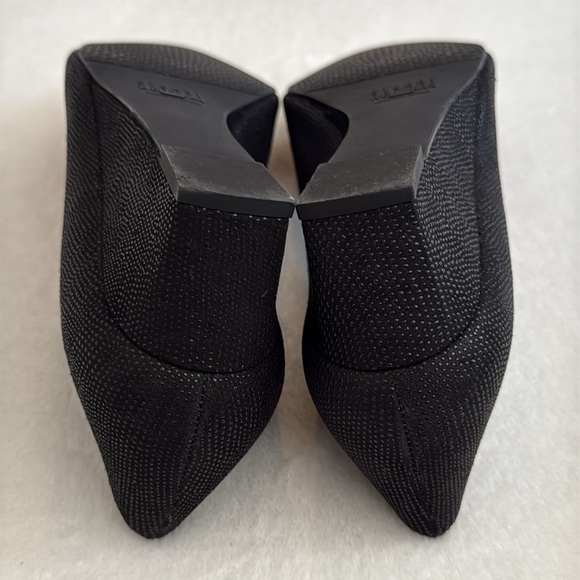 Stuart Weitzman | Goosebump Metallic Dot Textured Pointed Toe Low Wedge (7.5 M) - Picture 13 of 15